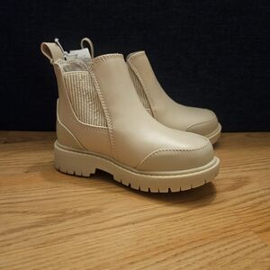NWT Old Navy Kids Cream Boots